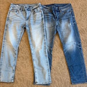 2 pair of men’s American Eagle Outfitters Light and Dark Blue Slim Jeans